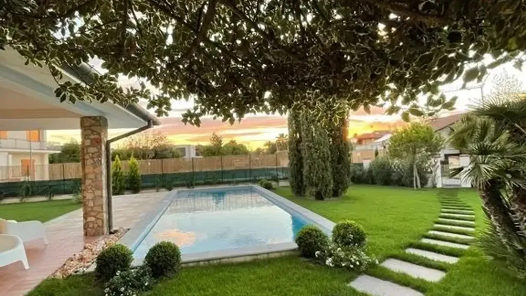 Piscine - Villa with Private Garden in Forte Dei Marmi