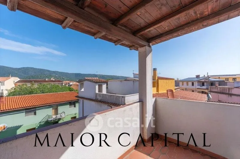 Terrasse - Two-Level Apartment with Terraces in Torpè