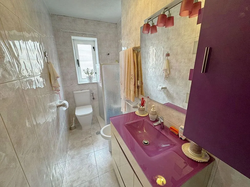 Vannitoad - 2-Bedroom Apartment with Elevator in Milan