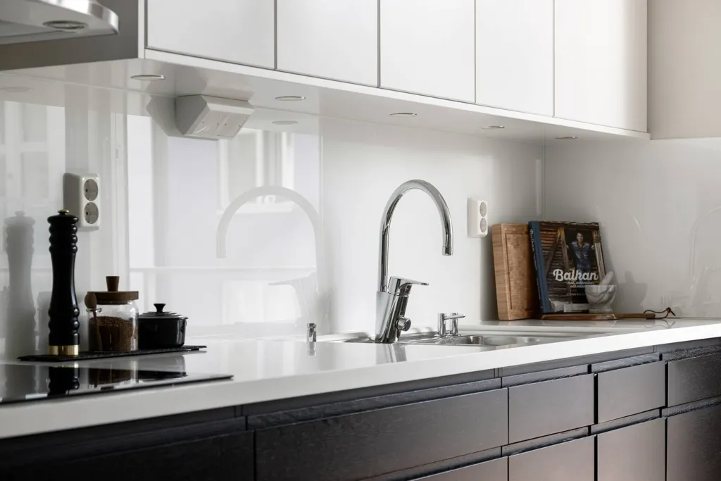 Cucina - Apartment with South-Facing Balcony in Barkarby