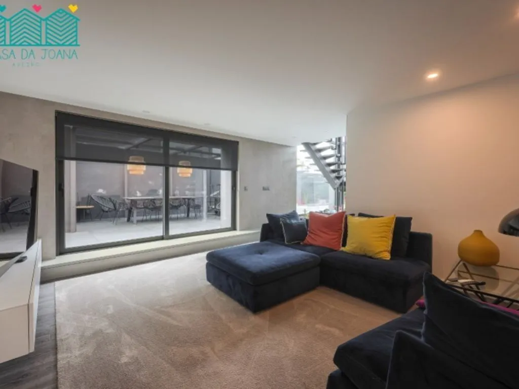 Living Room - Luxury Villa with Pool in Azurva, Aveiro