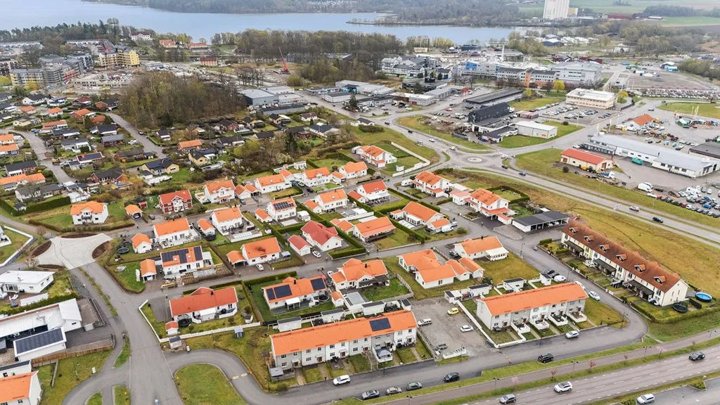 4-toaline maja asukohas Strängnäs kommun