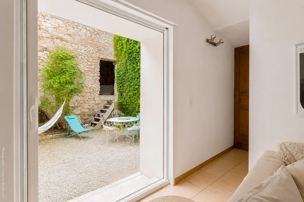 Séjour - Maison de Caractère avec Jardin et Dépendances à ROUSSET
