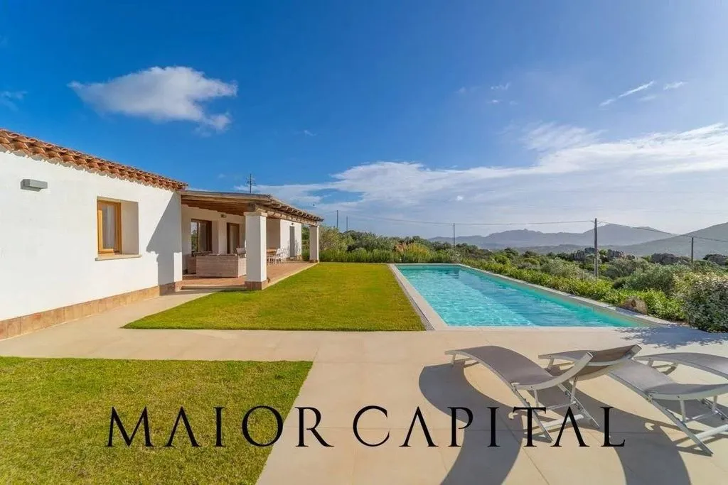 Bassein - Luxury Villa with Pool in Cugnana Verde