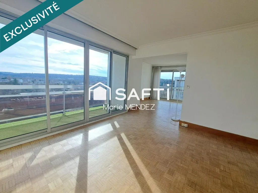 Elutuba - Penthouse Flat with Panoramic View in Le Vésinet