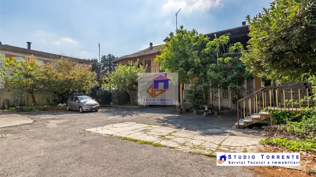 Aed - Bifamiliar Villa with Terrace in Cormano, Milan