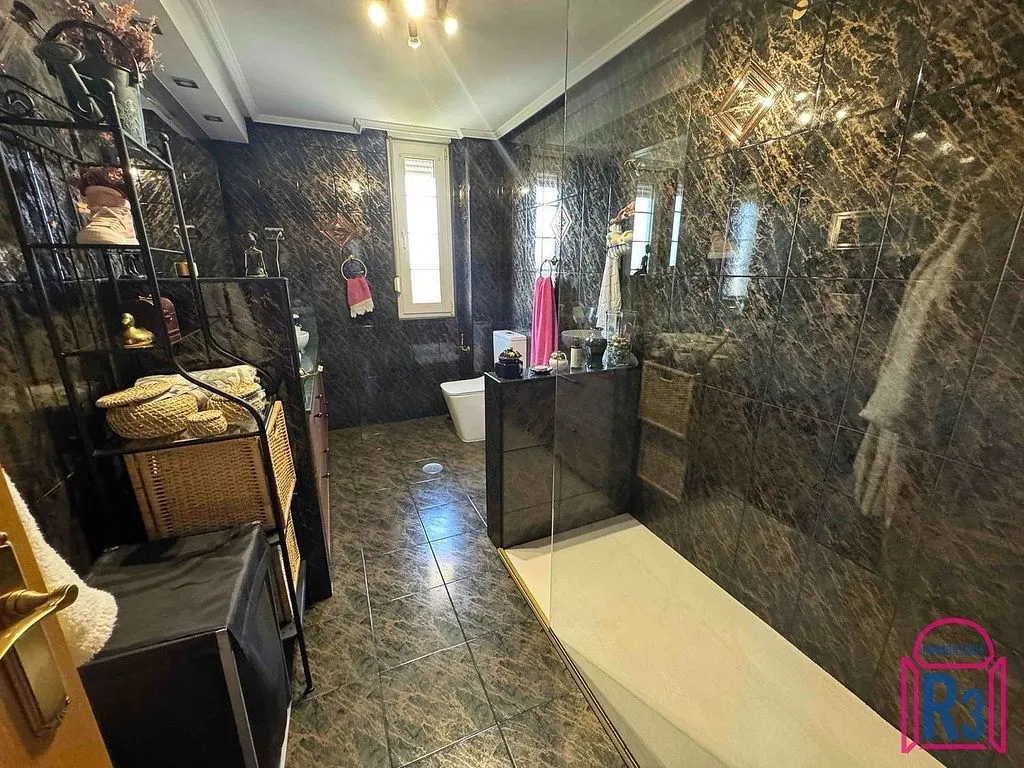 Vannitoad - Semi-detached House with Pool in Villaquilambre
