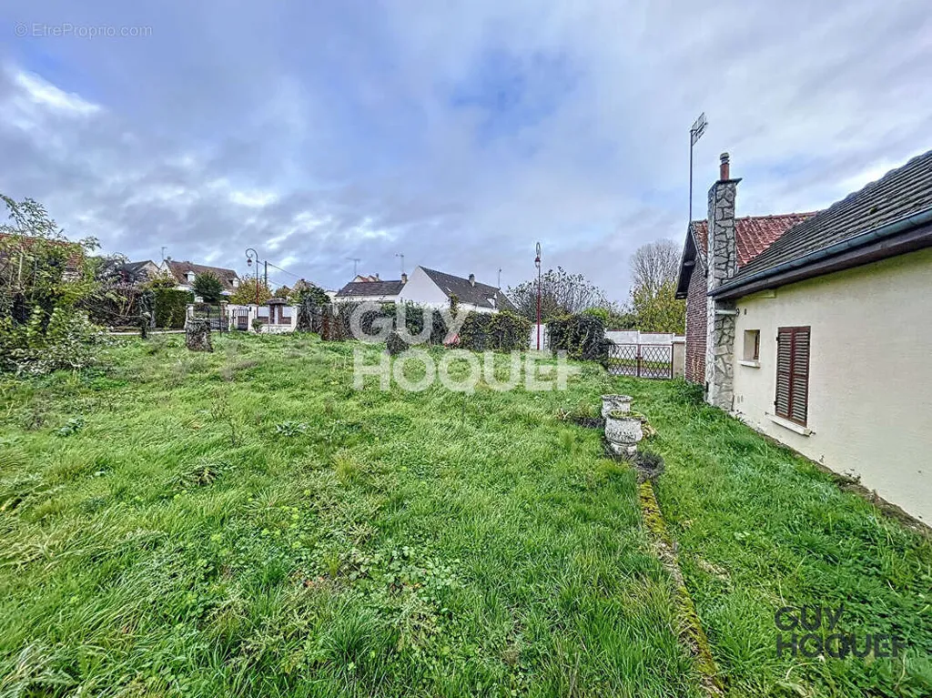 Aed - Buildable Land with 15.51m Façade in Vignemont