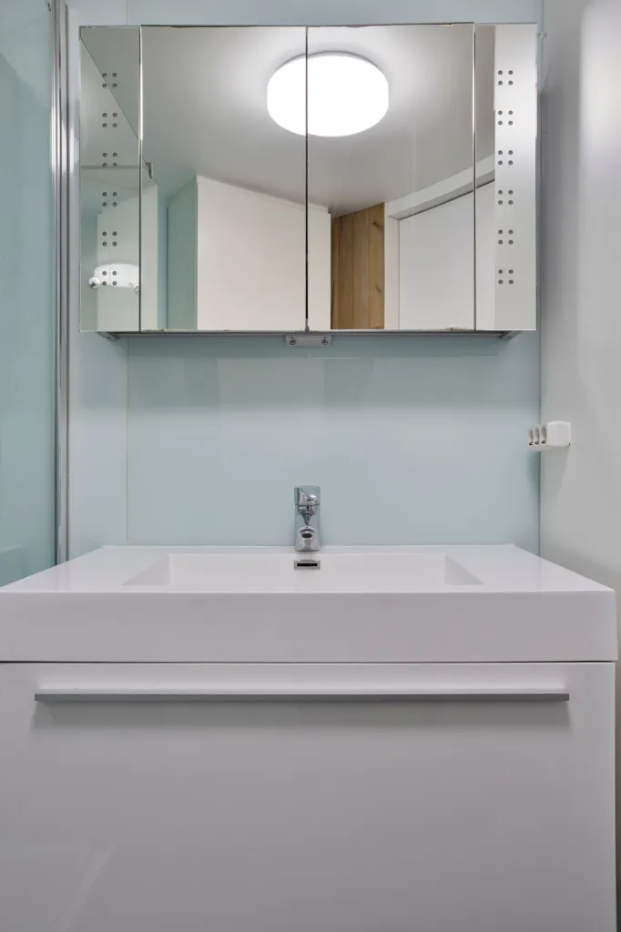 Salles de bain - Penthouse with Maas View in Rotterdam
