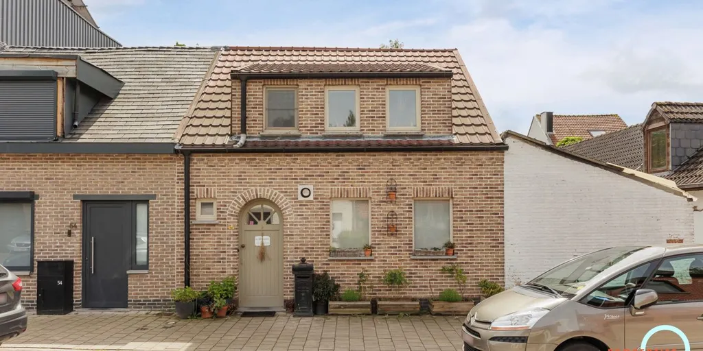 Välivaade - Renovated House with Garden in Erembodegem