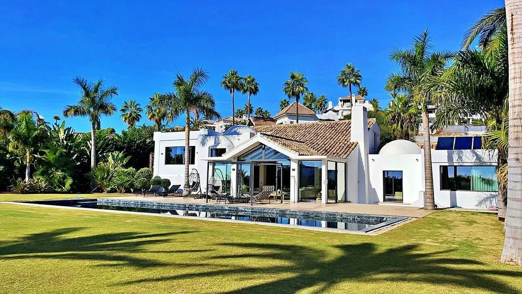 Pool - Reform Villa with Pool and Terrace in Benahavís