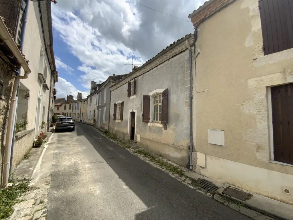 Extérieur - Maison à Rénover dans le Village de Mézin
