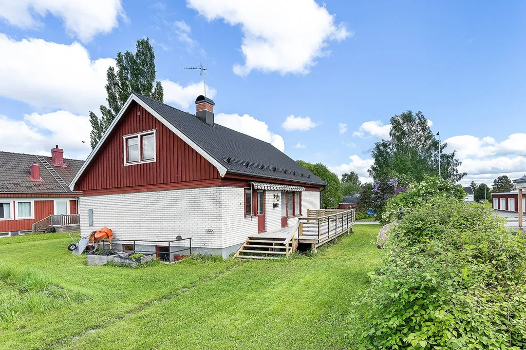 Giardino - Villa with Garden near Burträsk