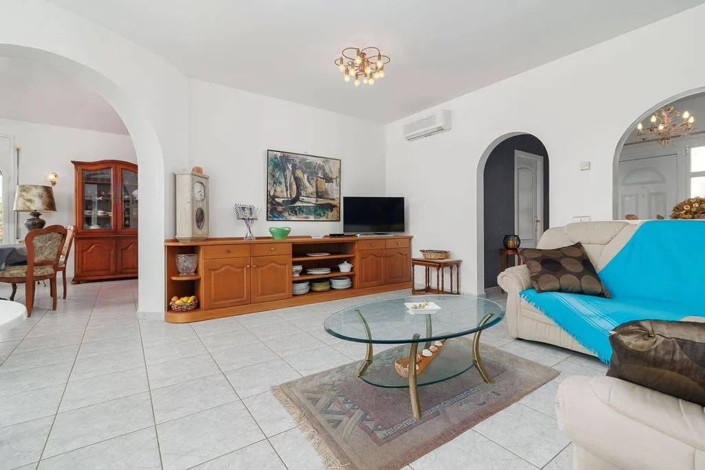 Living Room - Luxury House with Pool in Roses, Catalonia