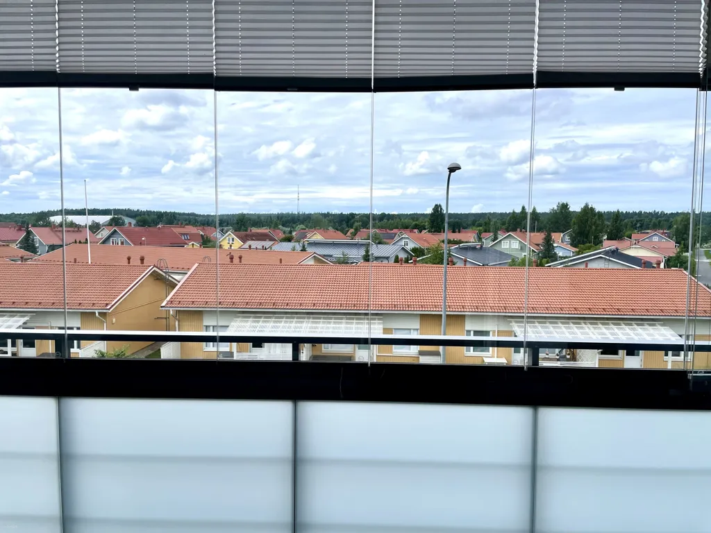 Balcony - Bright Apartment with Balcony in Nummela