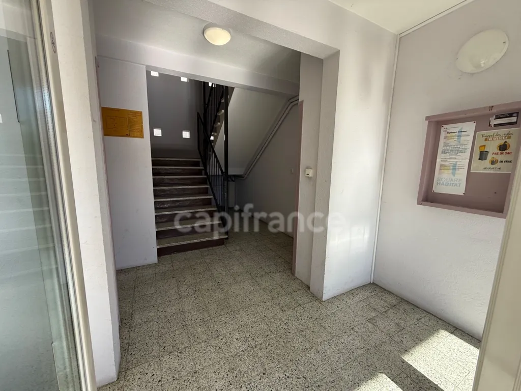 Esik - Renovated 3-Bed Flat with South View in Hautes-Pyrénées