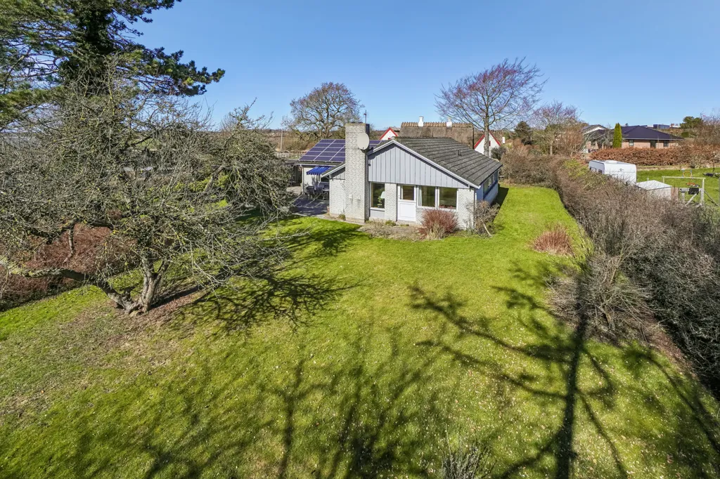 Vue aérienne - 1970s Villa with Garden in Ramløse