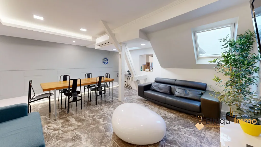 Salle à manger - Appartement Lumineux avec 2 Chambres à Strasbourg