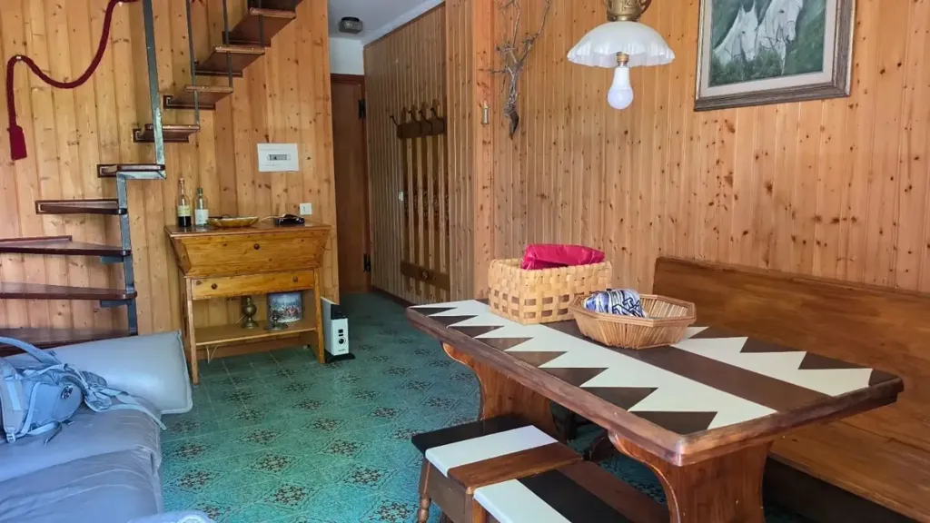 Soggiorno - Apartment with Ski Access in Ventasso