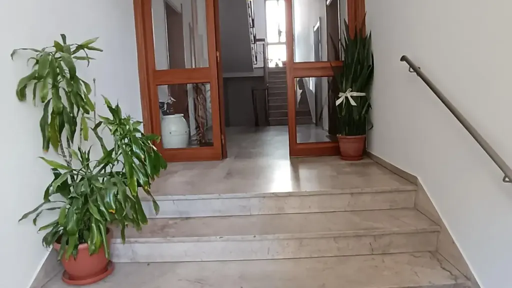 Hallway - 5-Room Apartment with Terraces in Empoli