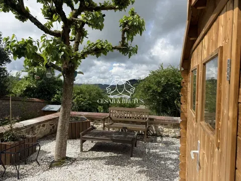 Terrass - Renovated House with Panoramic Mountain View