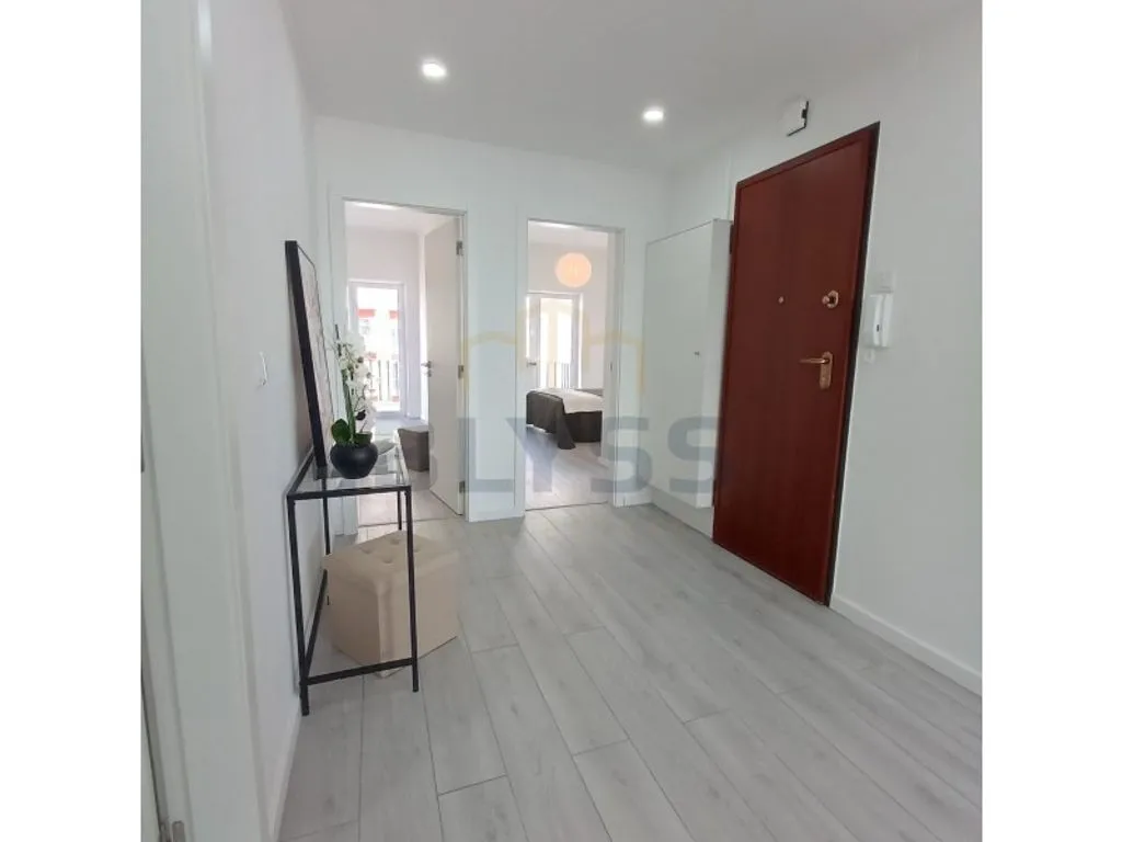 Entrée - Luxury Flat with Central Location in Benfica, Lisbon