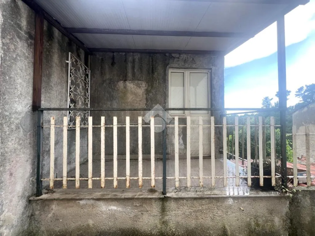 Balcone - Semi-detached House with Terrace in Feroleto Antico