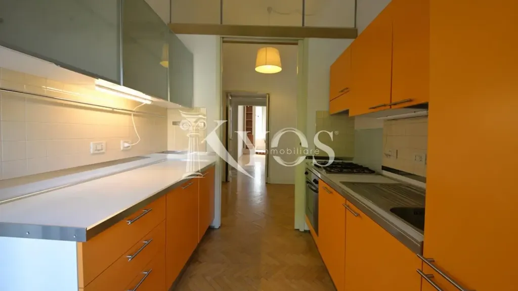 Köök - Historic Triplex with Balcony in Milan