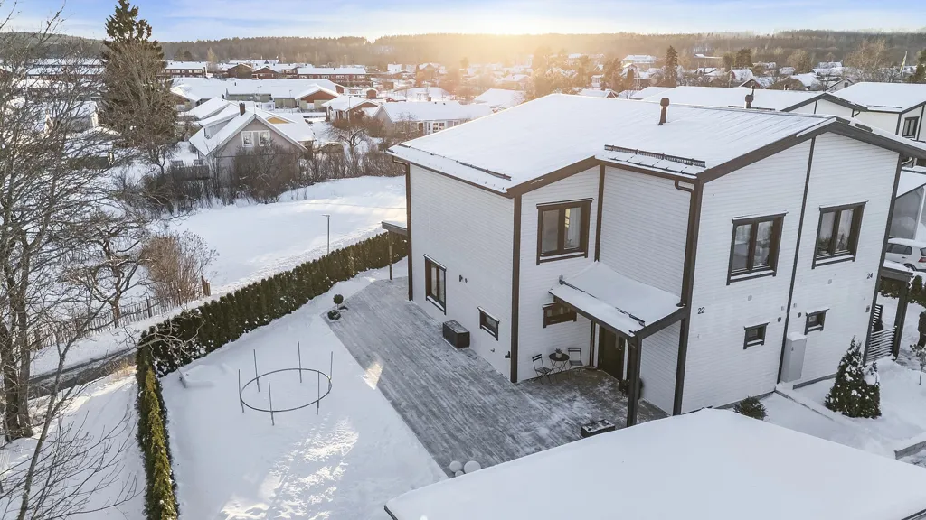 Aerial - Modern Bostadsrätt with Corner Location in Arboga