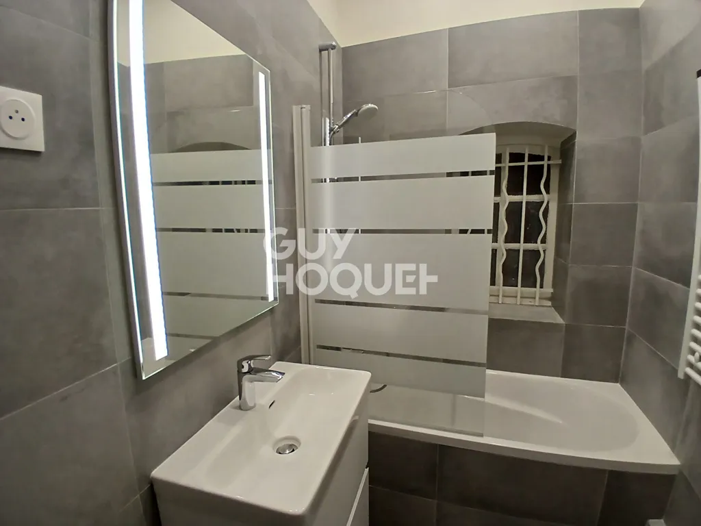 Vannitoad - Apartment with Balcony in Laon Ville Haute