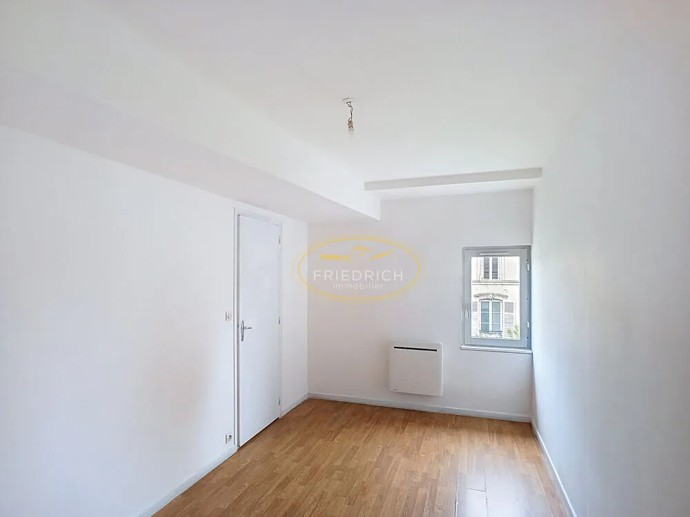 Toad - Bright 2-Bedroom Apartment in Bar-le-Duc