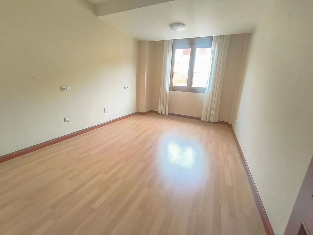 Stanze - Spacious Flat with Lift in Cabañaquinta