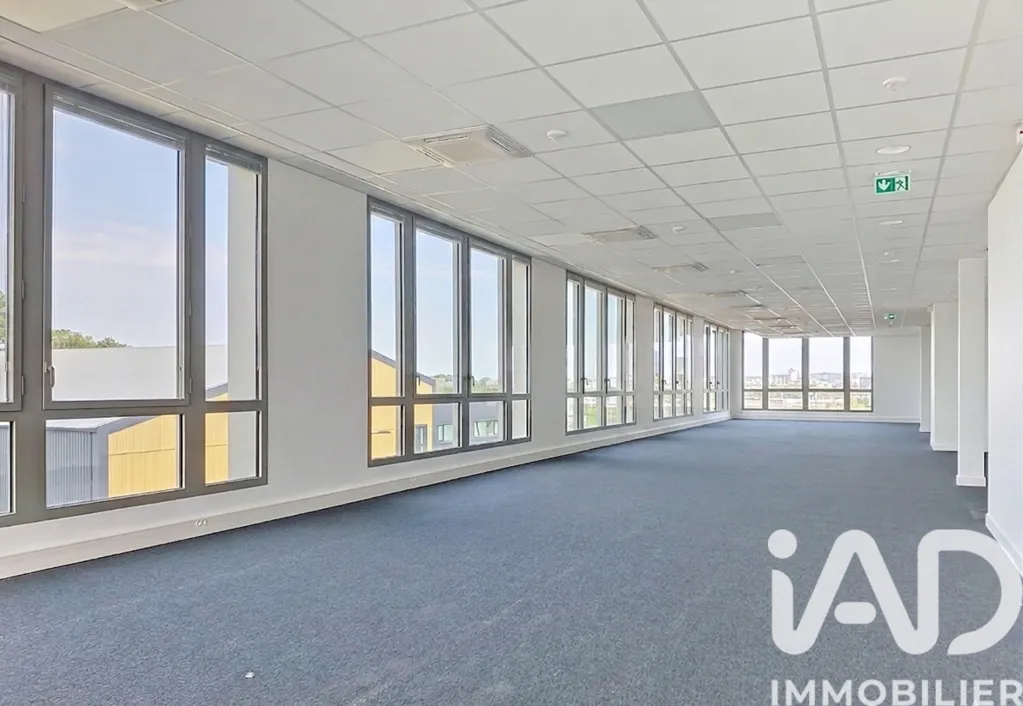 Stanze - New Office Space with East/South/West Orientation in Pacé
