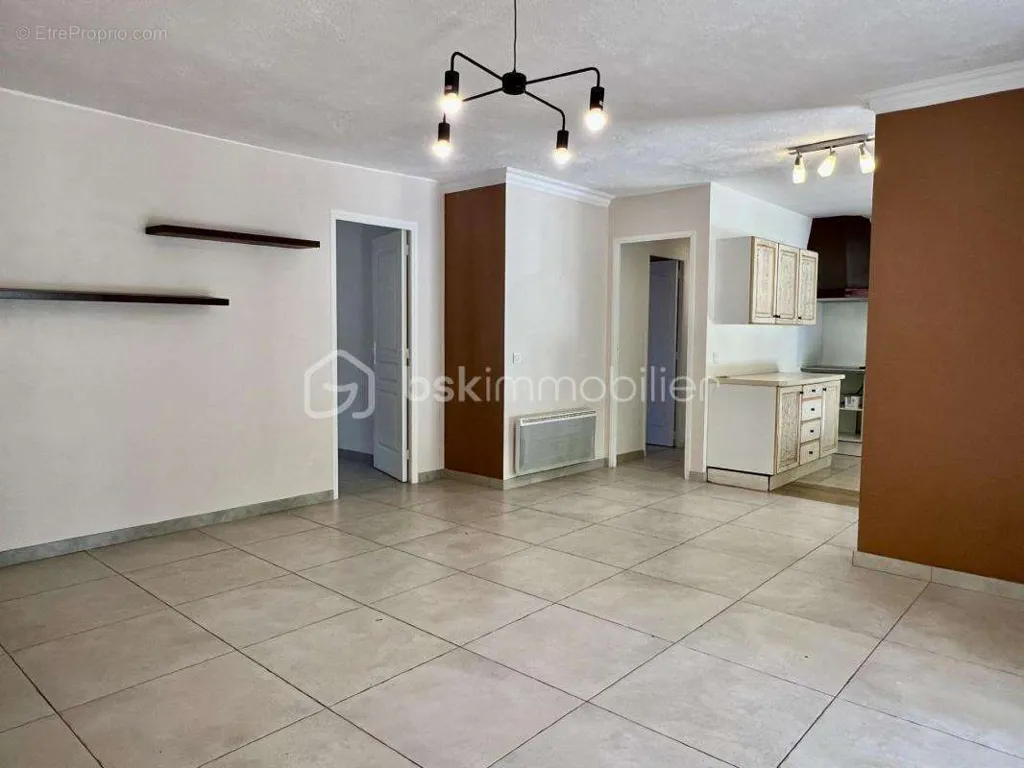 Kitchen - House with Pool and Studio in Bagnols-en-Forêt