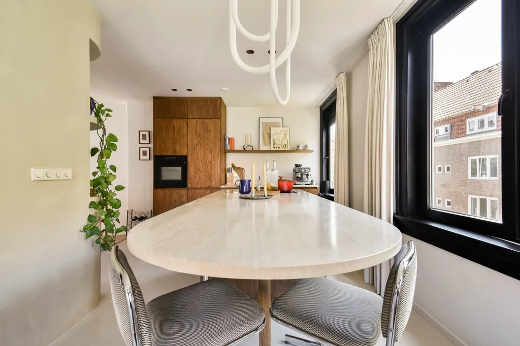 Söögituba - Corner Duplex with Skylights in De Pijp