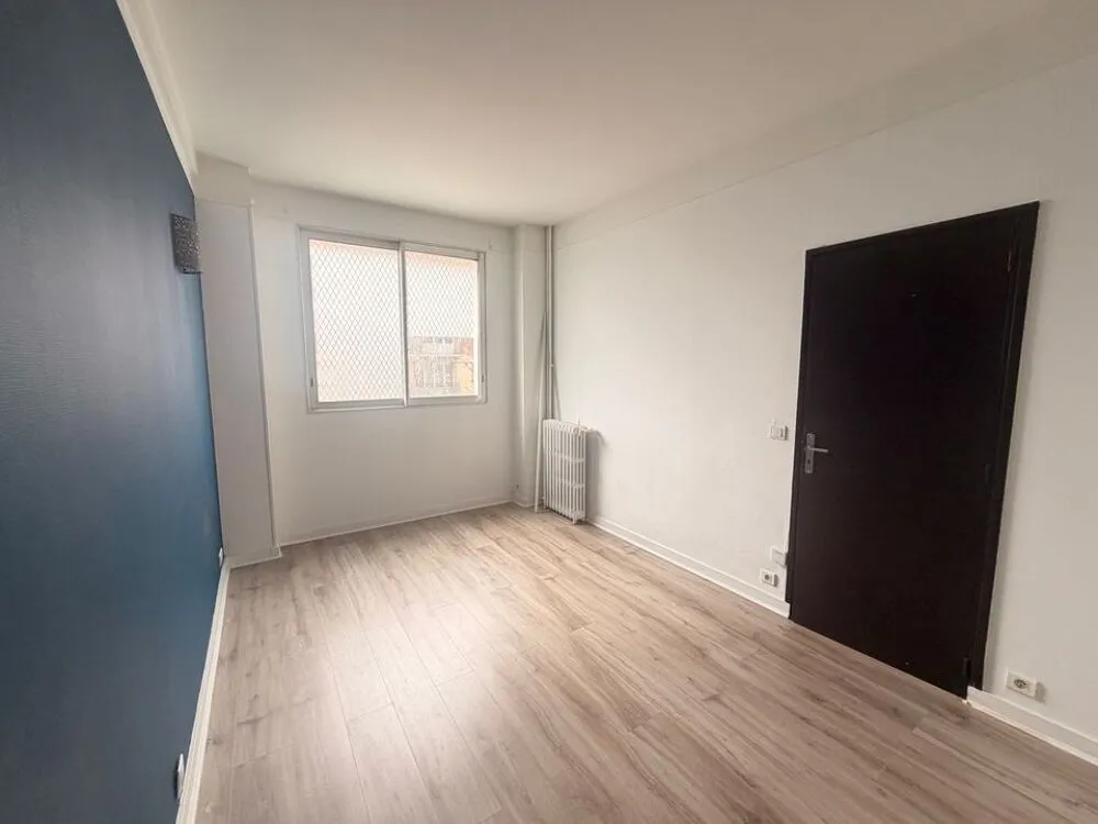 Pièces - Studio avec Proximité Transport à Bagneux