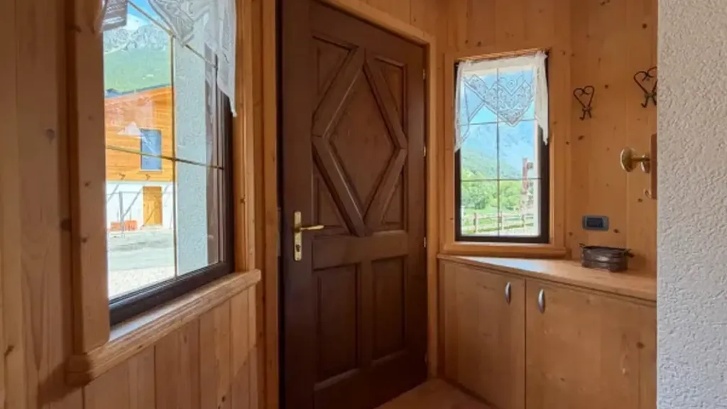 Entrée - Rustic Triplex with Private Entrance in Valdidentro