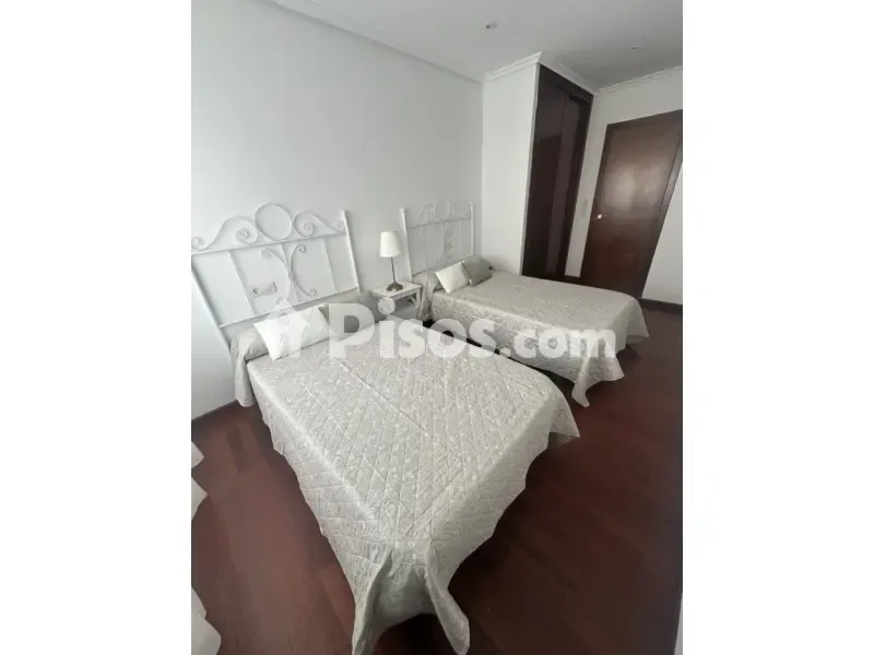 Chambres - Reformed Flat with Terrace in Ferrol Area