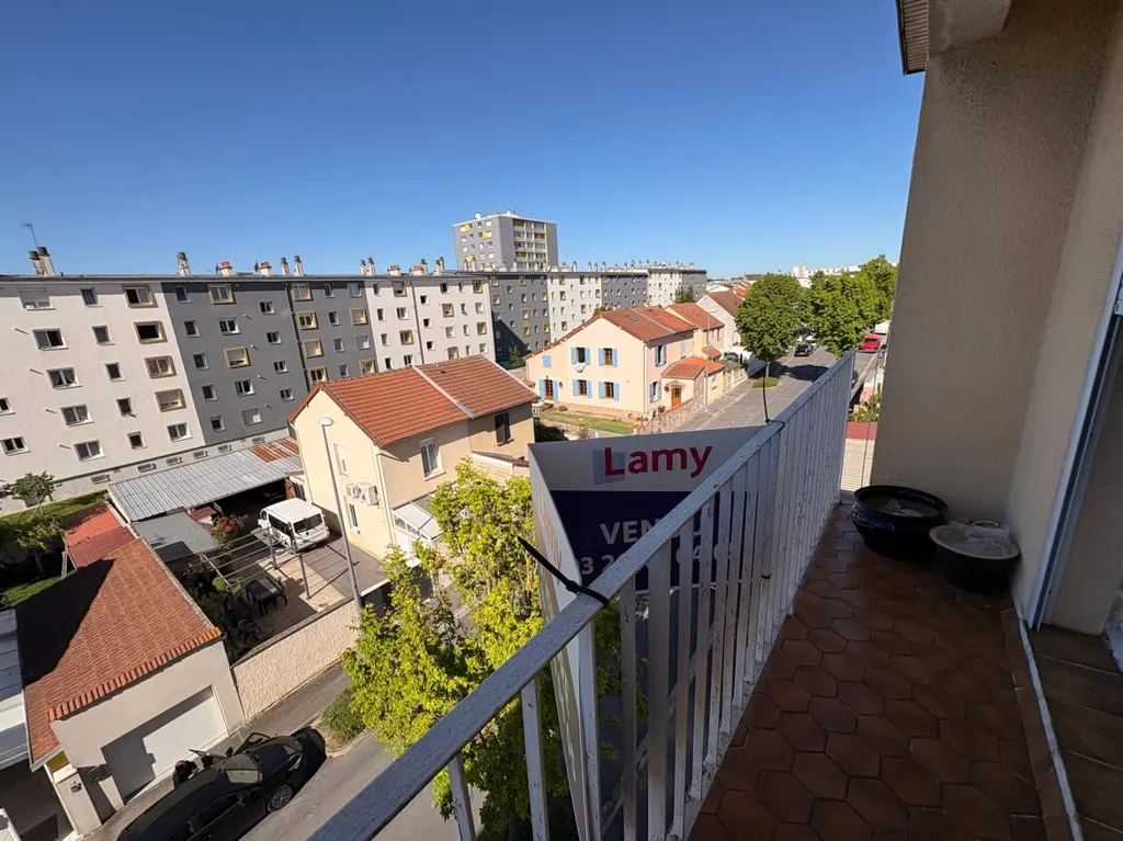 4-toaline korter asukohas Reims