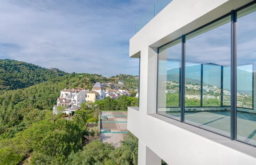 Rõdu - Luxury Villa with Sea View in Benahavís