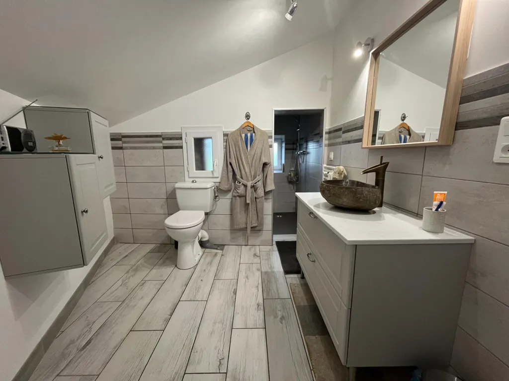 Salles de bain - Maison de Charme avec Vue Montagne à Ostabat-Asme