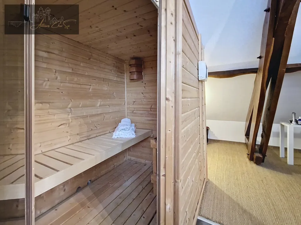 Toad - Stone House with Sauna in Rural Setting