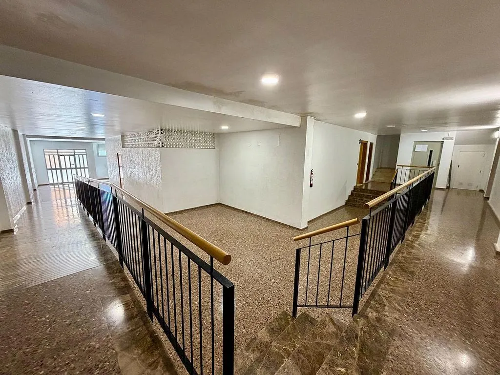 Esik - Apartment with Balcony in Silla