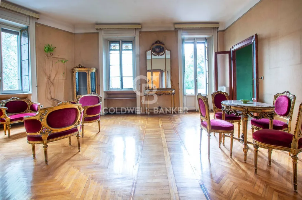 Living Room - Luxury Apartment with Piazza View in Milan
