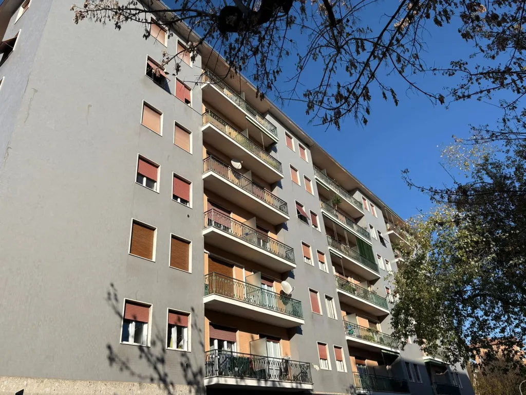 Extérieur - 4-Bedroom Apartment with Panoramic Balconies in Monza