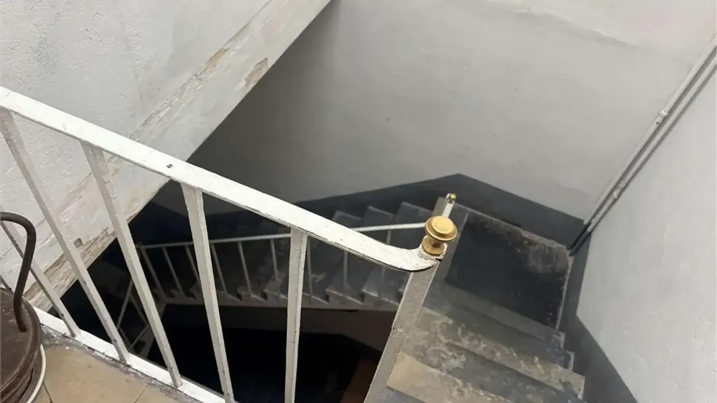 Pièces - Apartment with Balcony in Livorno Centre