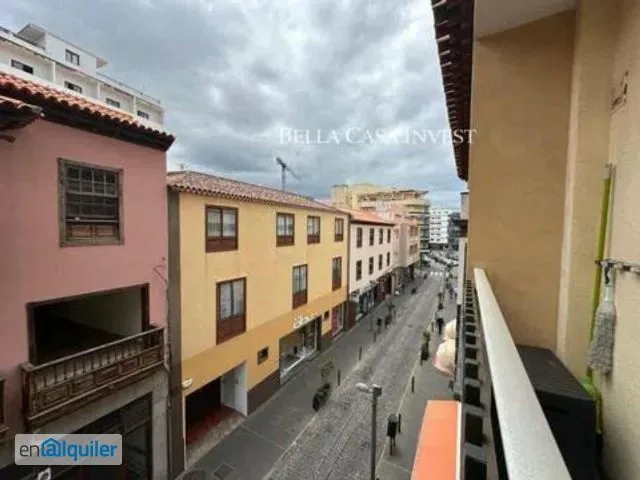 Rõdu - Modern Apartment with Balcony in Martínez District