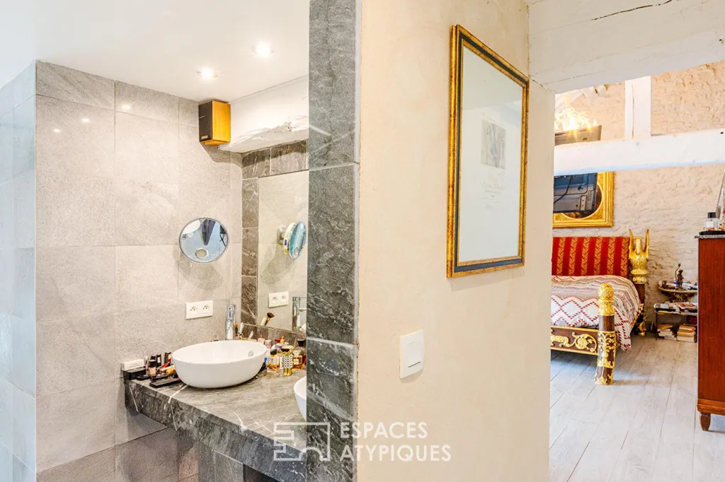 Bathrooms - Luxury Property with Pool near Normandy
