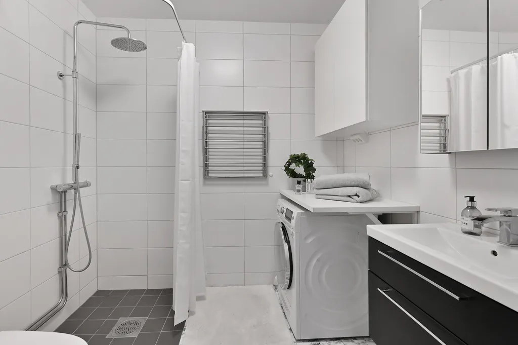 Vannitoad - Modern Flat with Large Balcony in Vindmöllan