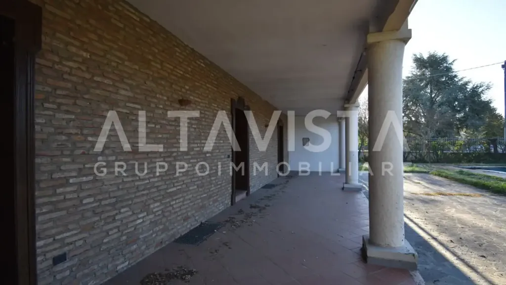 Terrass - Villa with Pool in Montichiari Centre